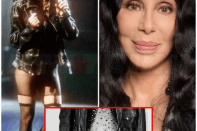 🌈 – Cher’s Famous ‘If I Could Turn Back Time’ Outfit just Got Sold for More Than $160,000.
