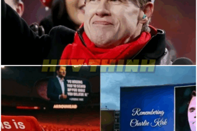 🐿️ Clark Hunt IGNITES CONTROVERSY: 60,000 Free Red Scarves at Arrowhead, Charlie Kirk’s Words BLASTED for 15 Minutes—Mysterious Message Printed on Scarves STUNS America, Sparks Political Firestorm, and Threatens to SHAKE the NFL to Its Core! 🧣🔥 – Is This a Moment of Unity or the Start of a Divisive New Era in Sports? 🚨