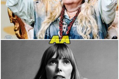 Joni Mitchell and Cher Share Stage with Cyndi Lauper at Her Farewell Show in Los Angeles