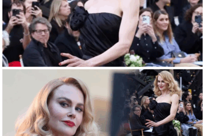 🐘 Nicole Kidman Breaks the Mold at Vogue World 2025 with a Show-Stopping Singing Performance! 🎤 The fashion extravaganza turned into a concert sensation as Nicole’s voice captivated the audience, leaving critics scrambling to redefine her talents—get ready for the scandalous whispers about her next big move! Hollywood just got a lot more interesting. 👇
