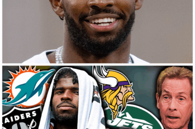 🐘 “🔥 Shedeur Sanders Is TRAPPED In Cleveland!! Browns’ QB Nightmare Unfolds!” 🏈 Shedeur Sanders, the highly anticipated rookie quarterback for the Cleveland Browns, finds himself in a precarious situation. Despite his impressive college career and high expectations, Sanders has yet to see a regular-season snap in the NFL. With the Browns’ offense struggling and fans growing restless, the question arises: will Sanders ever get the chance to prove himself? Head coach Kevin Stefanski remains noncommittal, stating, “My focus is where we are right now. That’s not my focus.”