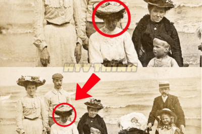 This 1906 Seaside Portrait Looked Normal — Until They Noticed the Mother’s Eyes Were Painted Open