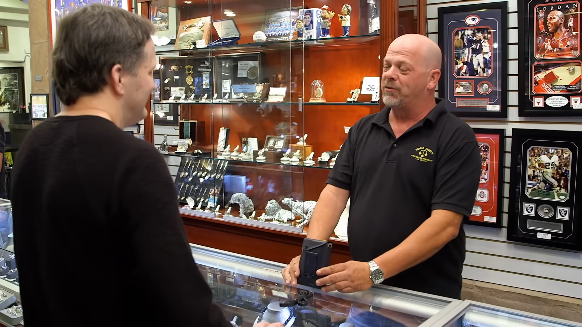 Rick Nerds Out Over the Coolest Finds in the Shop _ Pawn Stars 9-36 screenshot