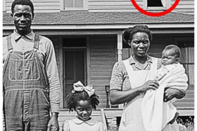 A family photo from 1930 captured something that no one noticed for almost a century — until today